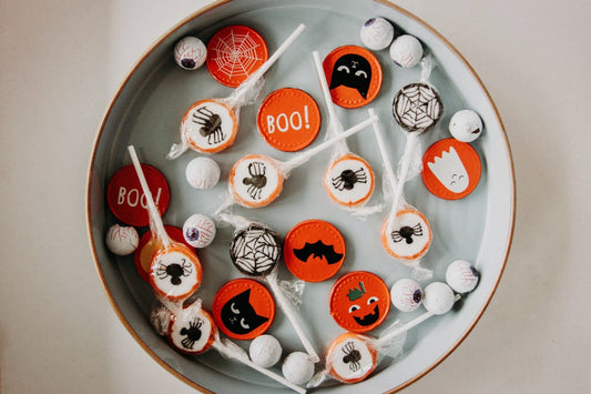 Top Options for Halloween Treats to Thrill Trick-Or-Treaters