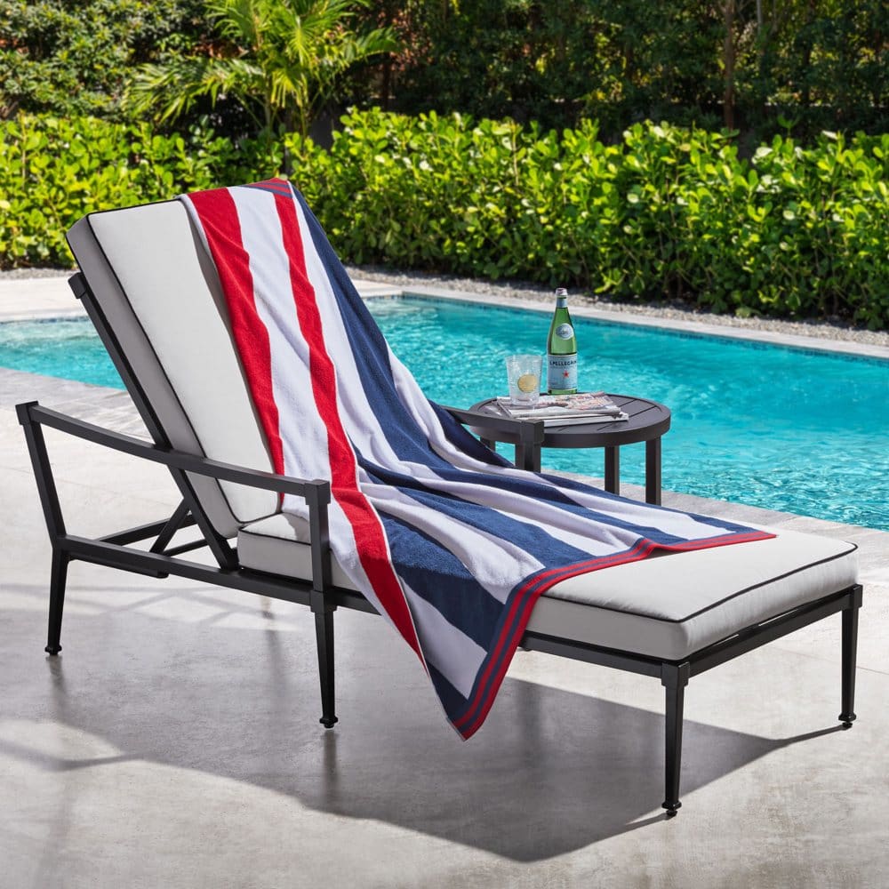 Member’s Mark Set of 2 Oversized Reversible Cabana Stripe Beach Towels 40 x 72 - Fresh New Spring - Member’s Mark