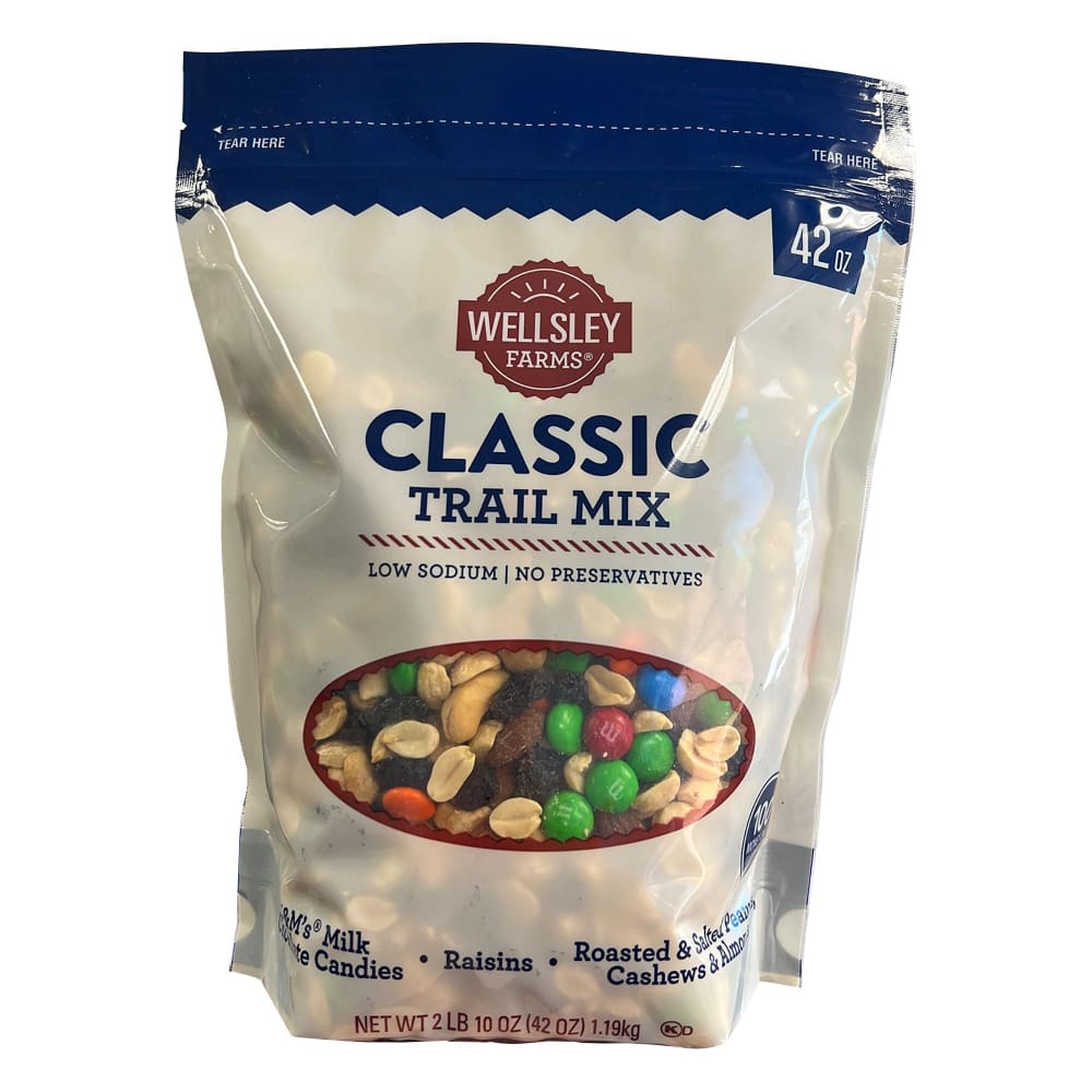 Wellsley Farms Classic Trail Mix 42 oz. - Wellsley Farms