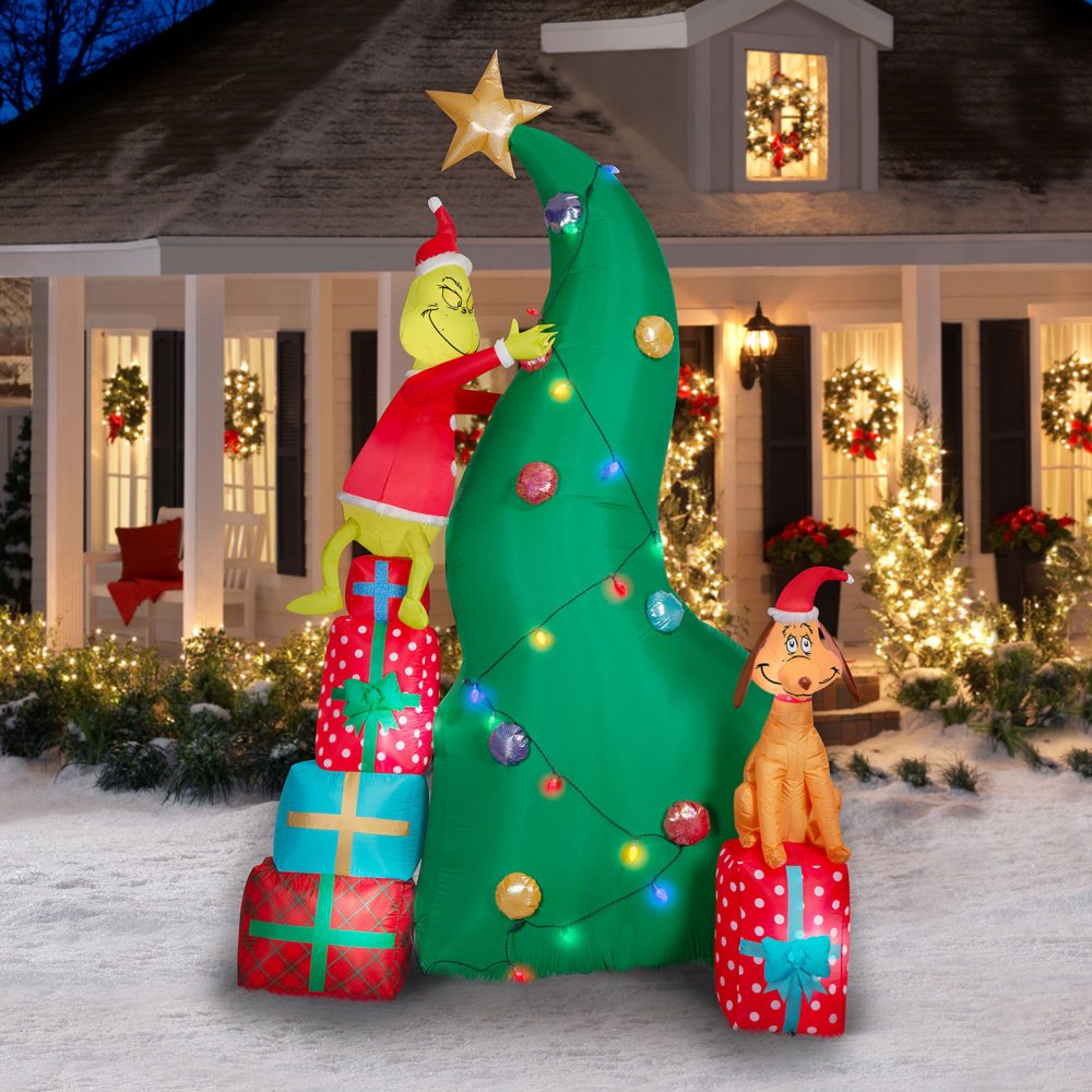 Dr. Seuss 10' Pre-Lit Inflatable Grinch and Max