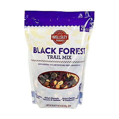 Wellsley Farms Black Forest Trail Mix, 28 oz.