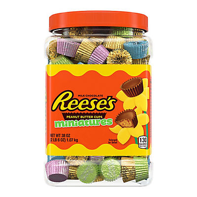 REESE'S Miniatures Milk Chocolate Peanut Butter Cups Candy, Easter Candy, Bulk Jar (38 oz.)