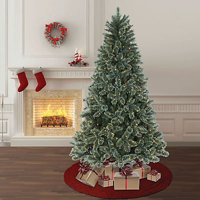 Berkley Jensen LED 7.5' Rochester One-Plug 8 Function Cashmere Tree