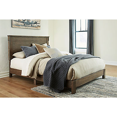 Ashley Furniture Shamryn Queen Panel Bed