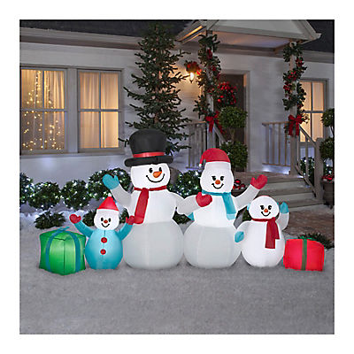 Gemmy Christmas Inflatable Snowman Family Scene with Gifts