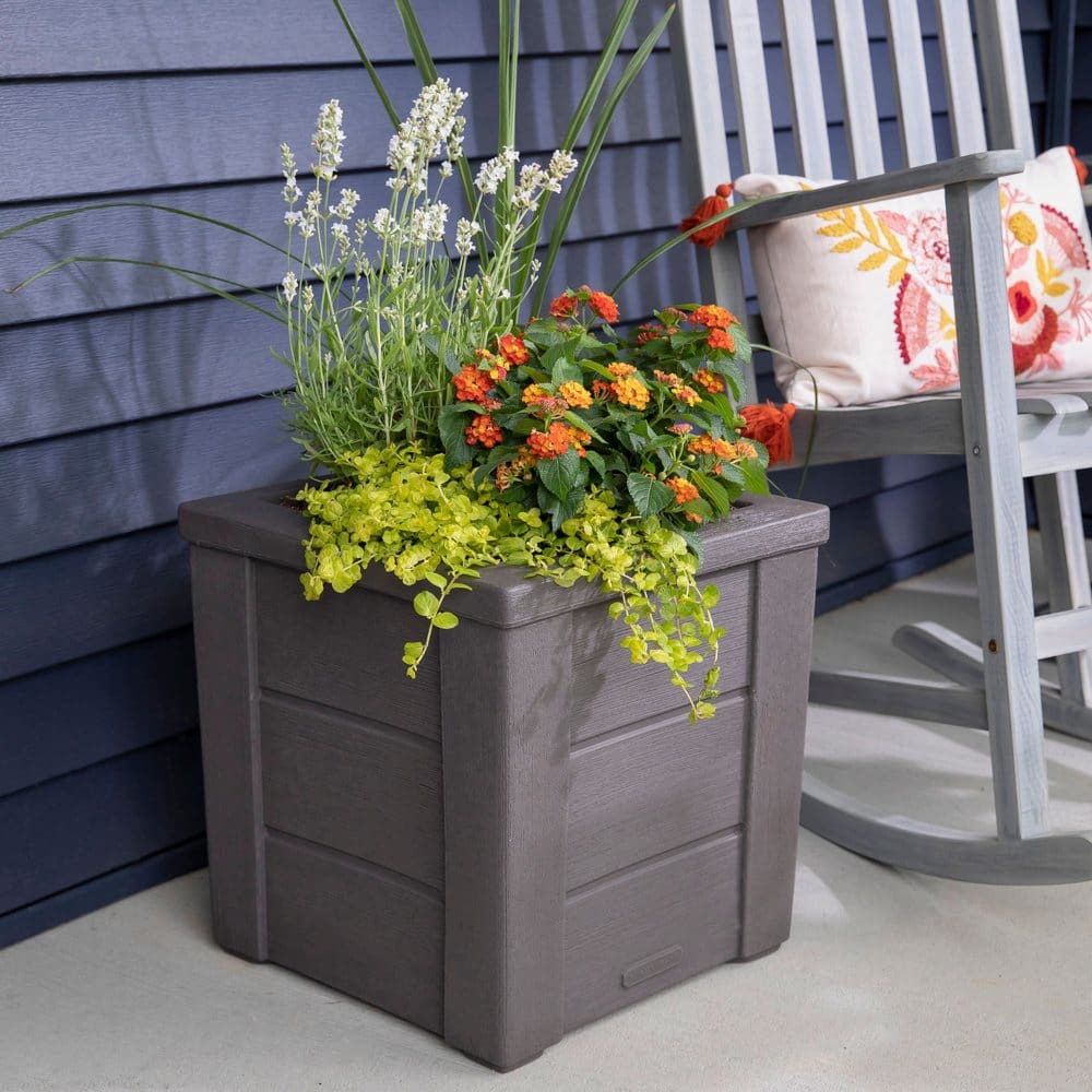 Step2 Lakewood Resin Dark Cedar Planter - Flower Beds & Planters - Step2