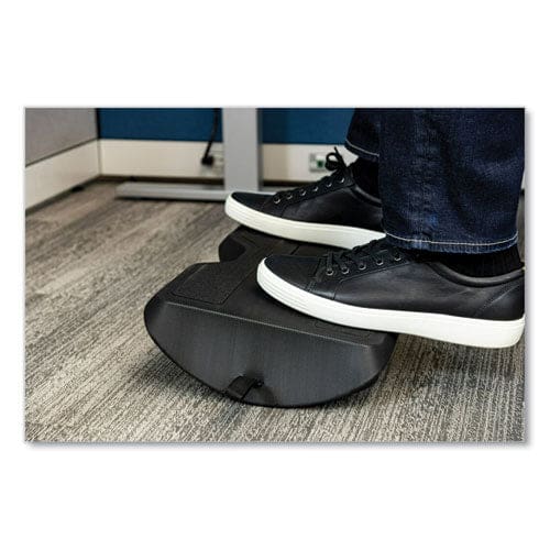 3M Foot Rest For Standing Desks 19.98w X 11.97d X 4.2h Black - Furniture - 3M™