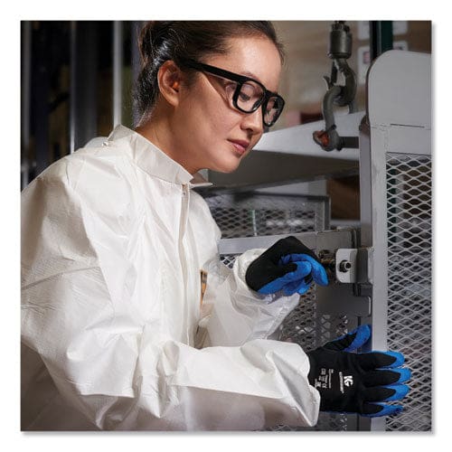 KleenGuard G40 Foam Nitrile Coated Gloves 250 Mm Length X-large/size 10 Blue 12 Pairs - Janitorial & Sanitation - KleenGuard™