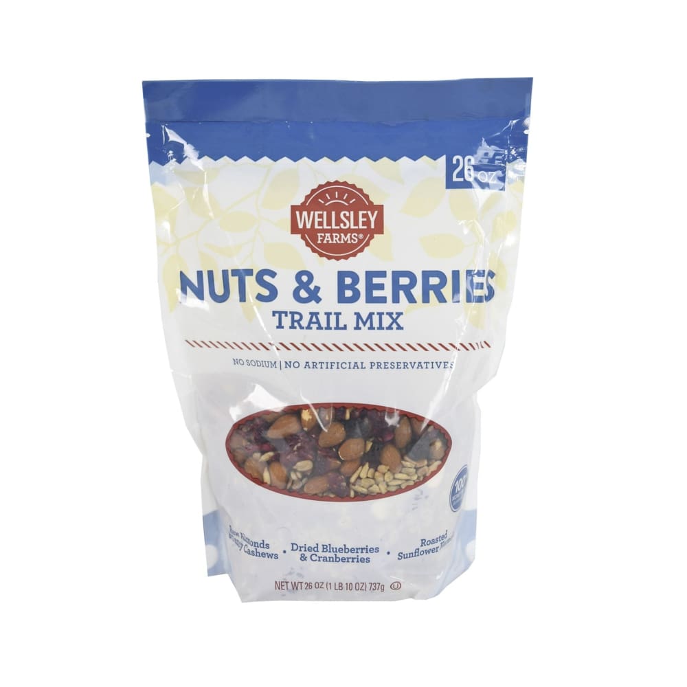 Wellsley Farms Nuts & Berries Trail Mix 26 oz. - Wellsley Farms
